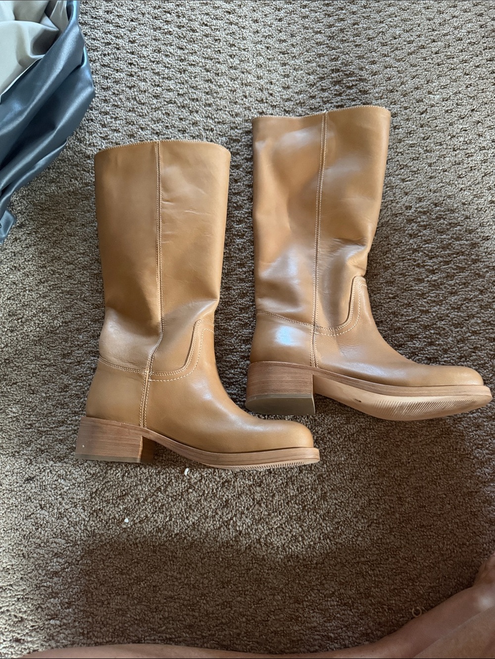 Steve Madden Riggs Banana Tall Leather Boots in Tan never word but no tags